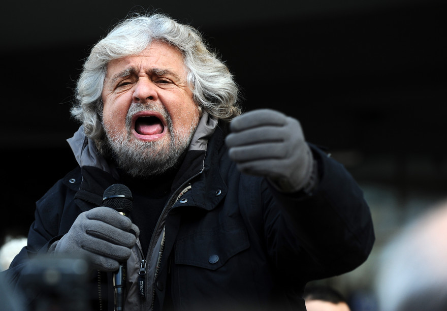 Profumo di gialloverde: la proposta di Beppe Grillo