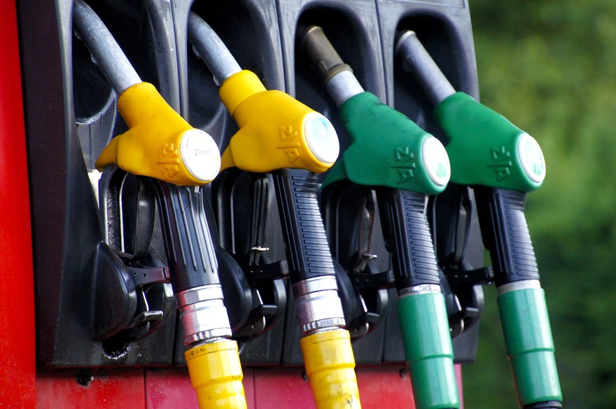Sul gasolio una stangata da 943 euro annui