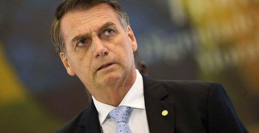 Covid: Bolsonaro accusato di crimini contro l'umanità