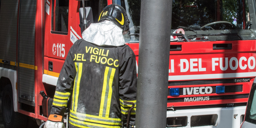 Crollo palazzo a Bari, proseguono ricerche 72enne dispersa