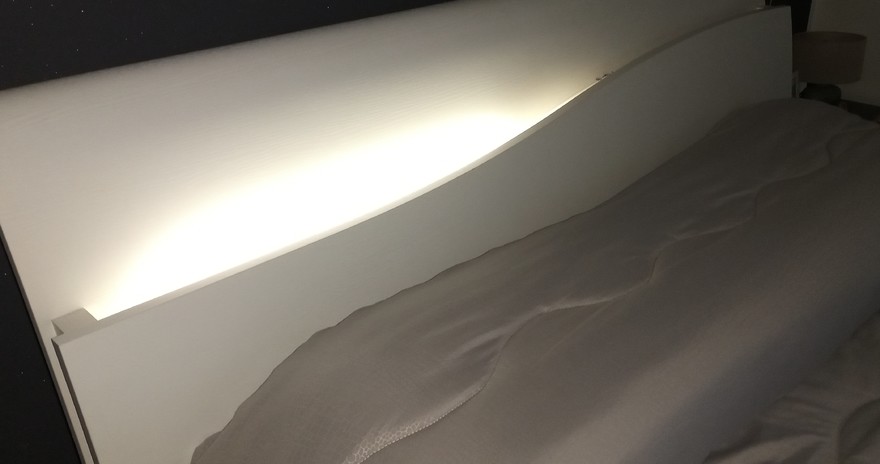 Illuminare la camera da letto, tra innovazione e cromia 