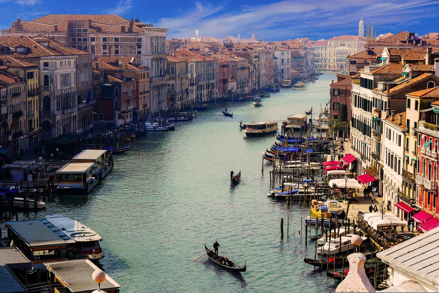 Venezia accoglie i turisti col ticket