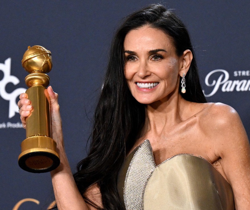 Al Golden Globe, trionfano 'Emilia Perez' e Demi Moore