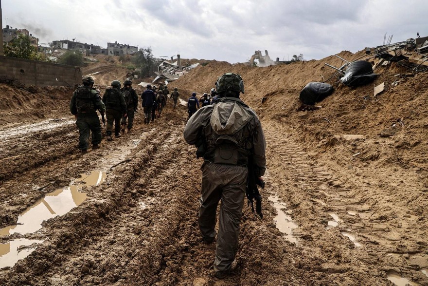 Gaza, tregua appesa a un filo, Hamas conferma rilascio 3 ostaggi