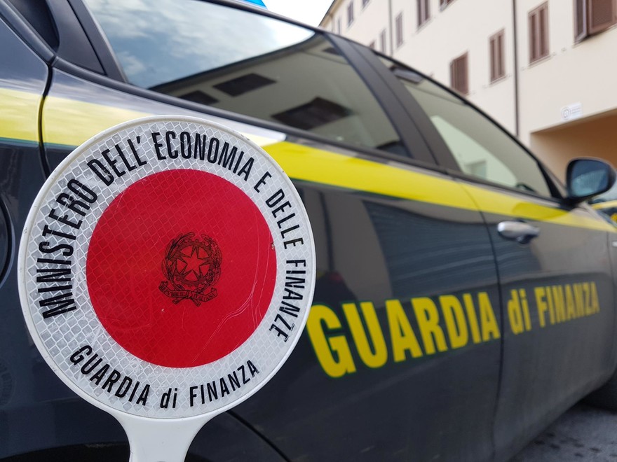 Notaio Frosinone reo di appropriazione indebita e autoriciclaggio