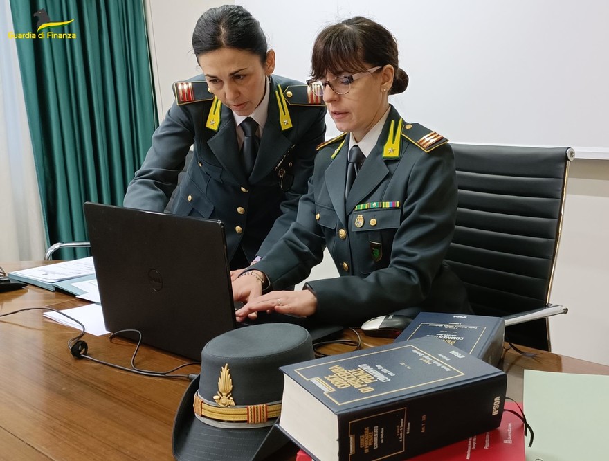 Truffa allo Stato per erogazioni fiscali fasulle da 16 milioni