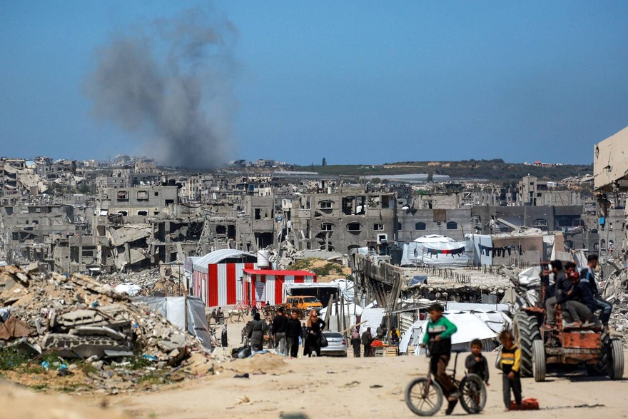 Israele, raid in Siria. Nuovo ordine di evacuazione a Gaza