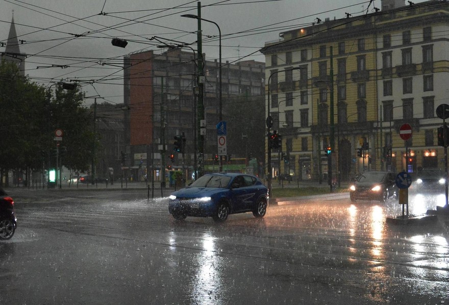 milano_pioggia_temporale_fg.jpg
