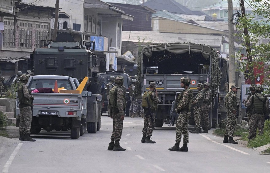 India attacca il Pakistan, 