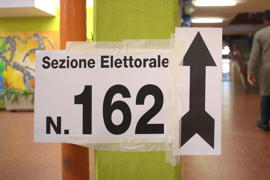 Elezioni comunali, urne aperte in alcuni comuni