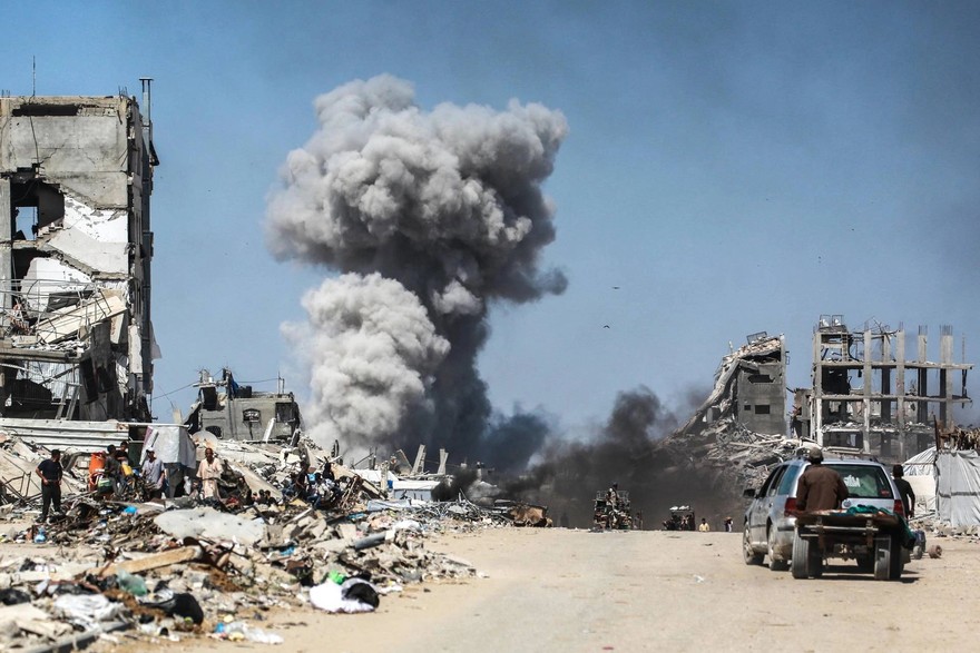 Almeno 33 morti in raid Israele su una scuola a Gaza