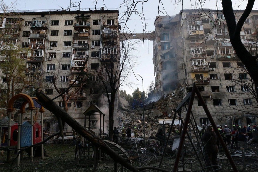 Ucraina, Russia bombarda Kiev: almeno 10 morti