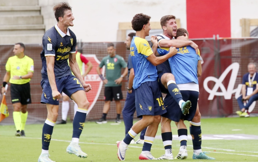 Il Frosinone non soffre la sosta e vince a Padova